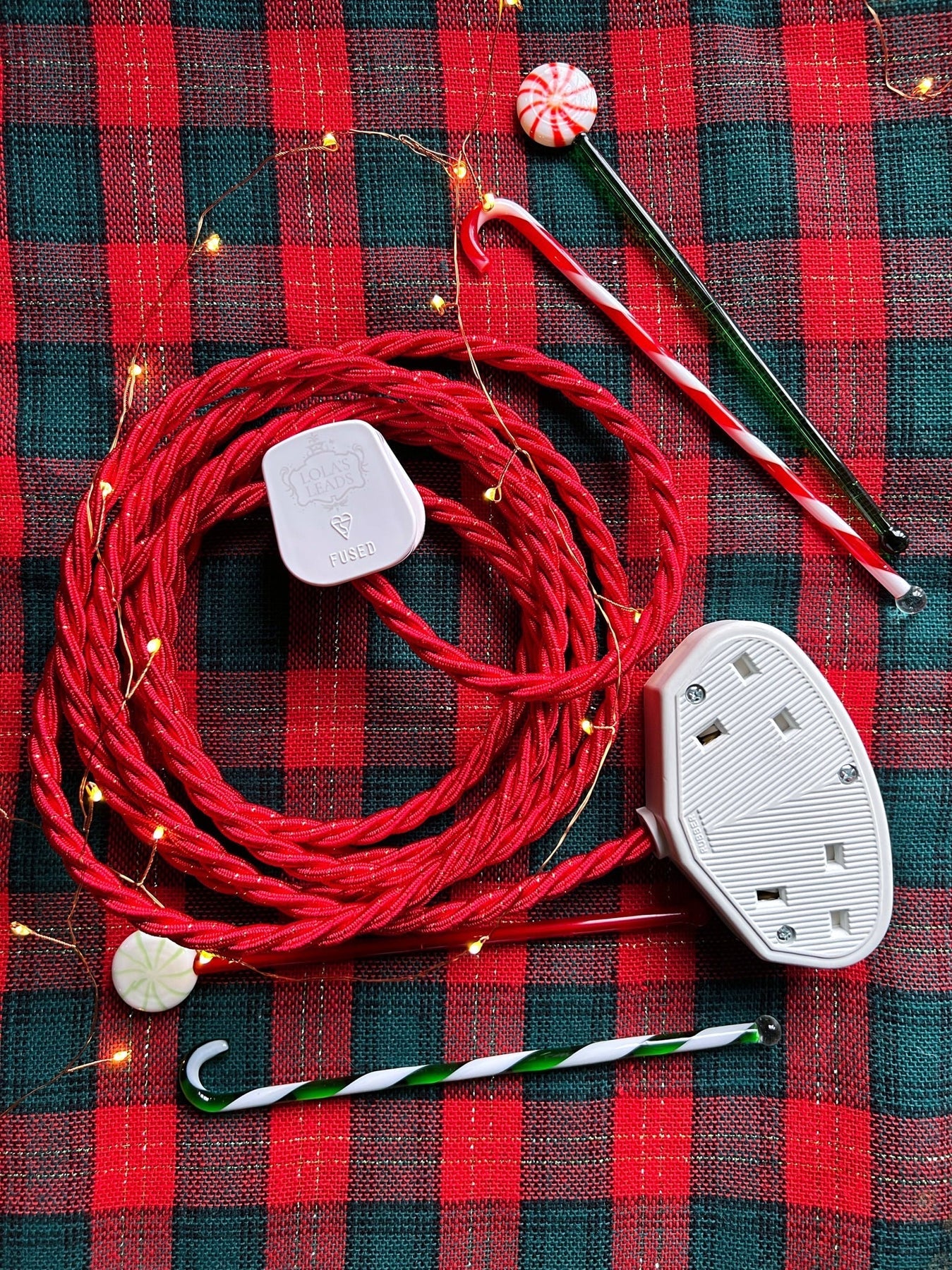 Lola’s Leads - Gilded Crimson + White