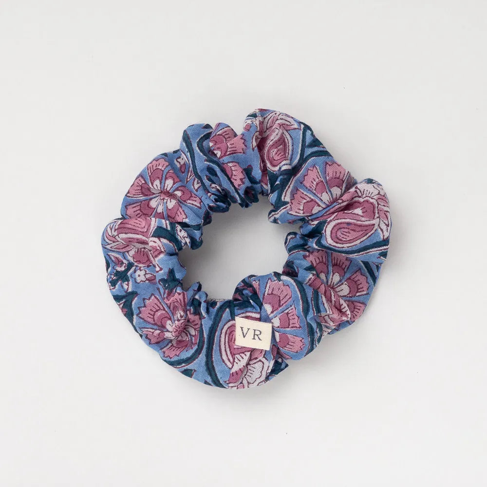 Scrunchie (in gift bag)