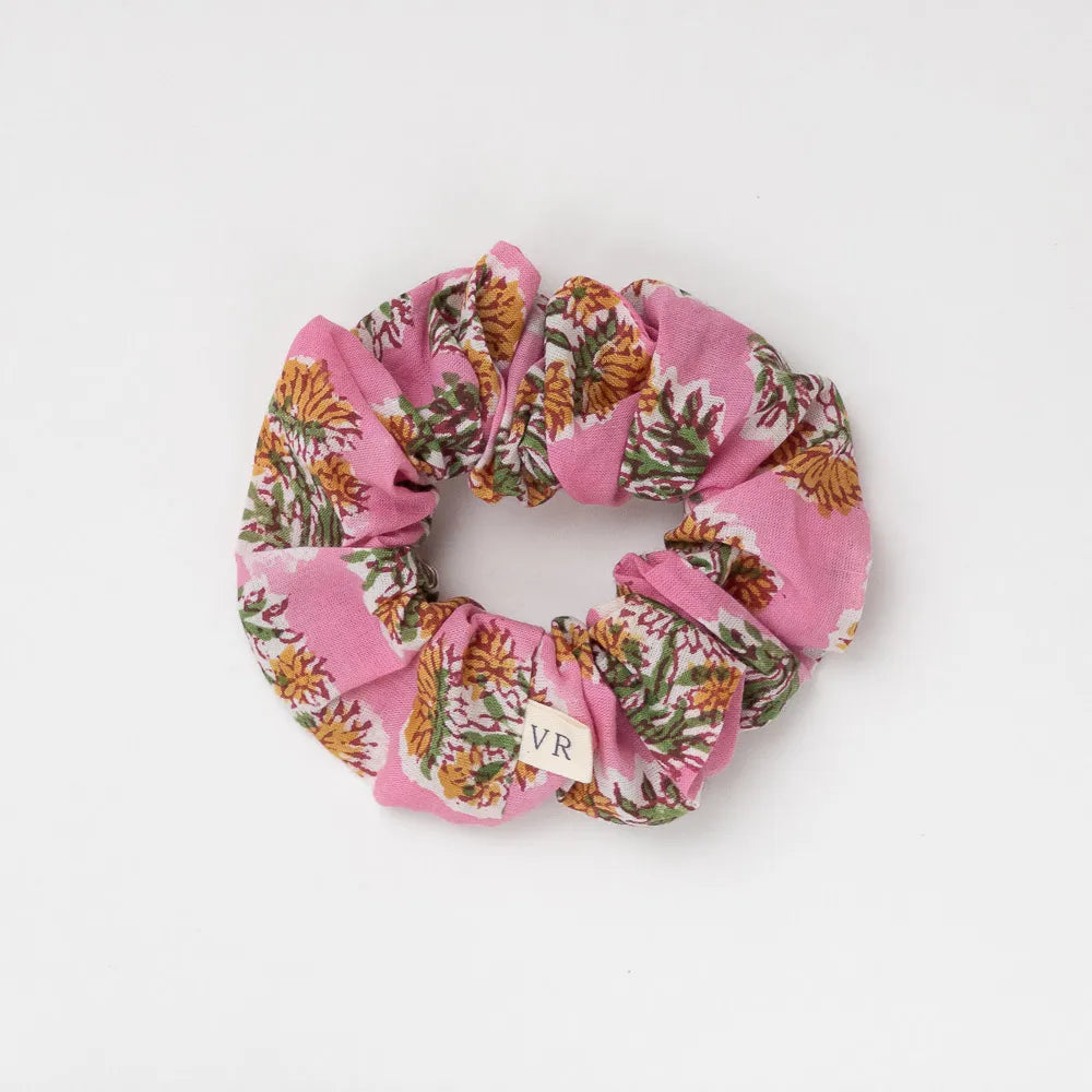 Scrunchie (in gift bag)