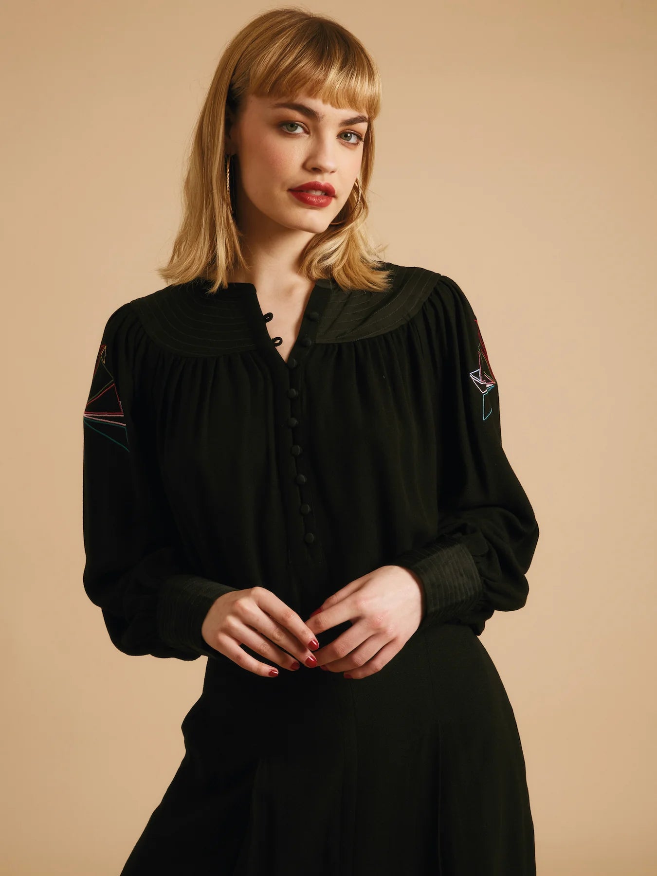 Shalke Blouse - Black Emroidered