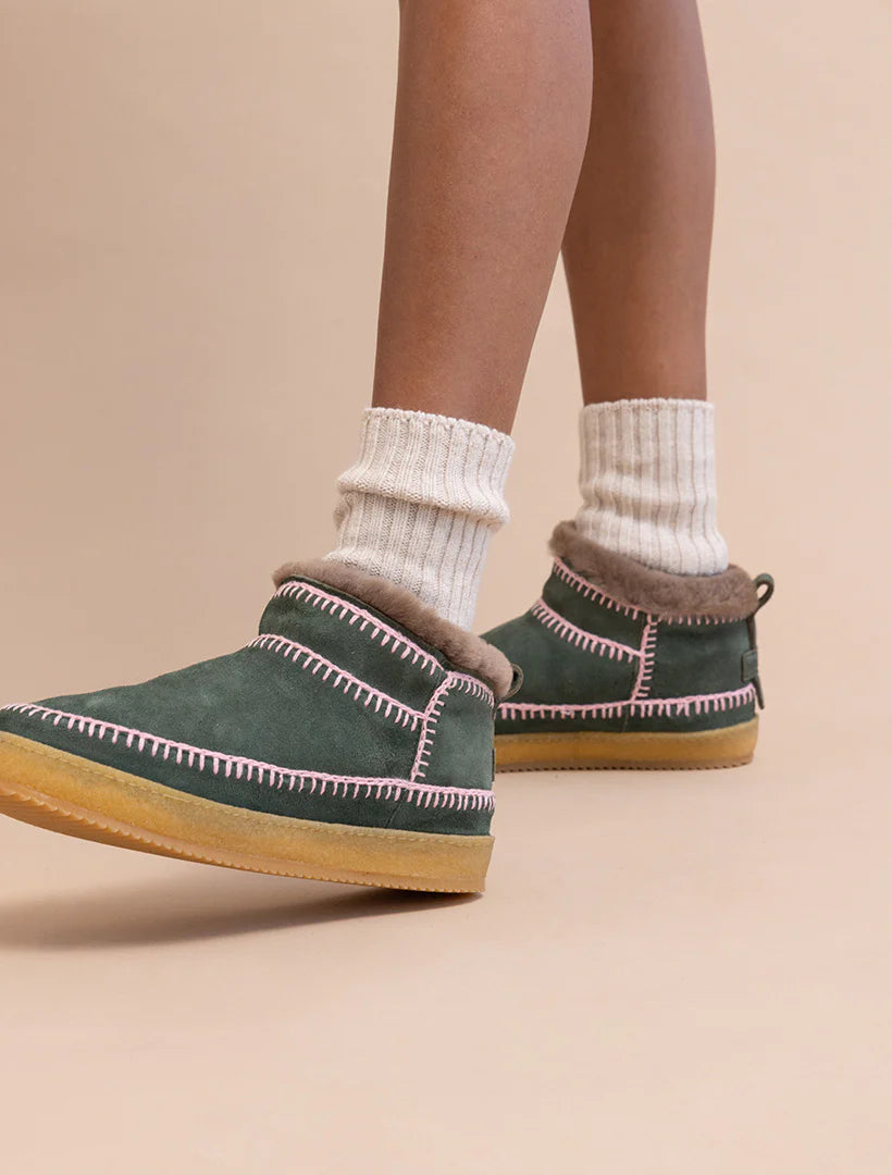 Nyuki Low Crochet Boots